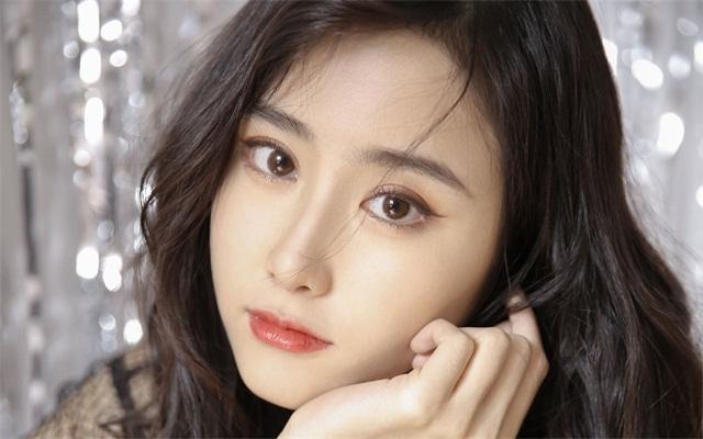 出尘脱俗,高贵优雅,最令人惊艳的3个星座女,正宗万人迷!