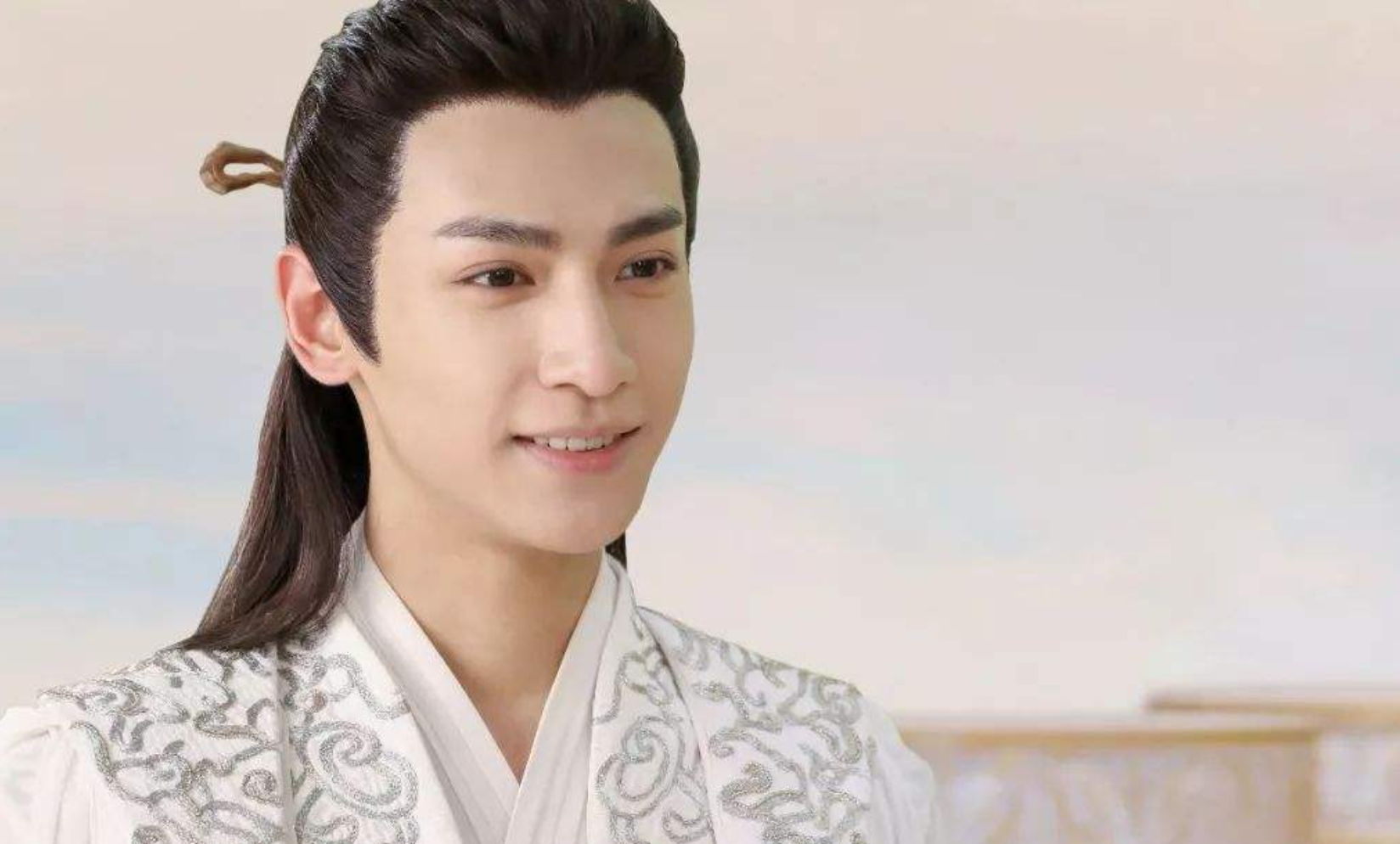 暑假最强电视剧,邓伦上榜两部,《香蜜》,《扶摇》都无缘第一