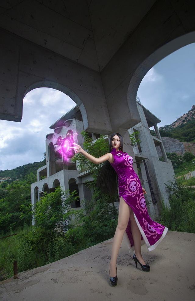 cos正片海贼王波雅汉库克五毛钱特效的女帝