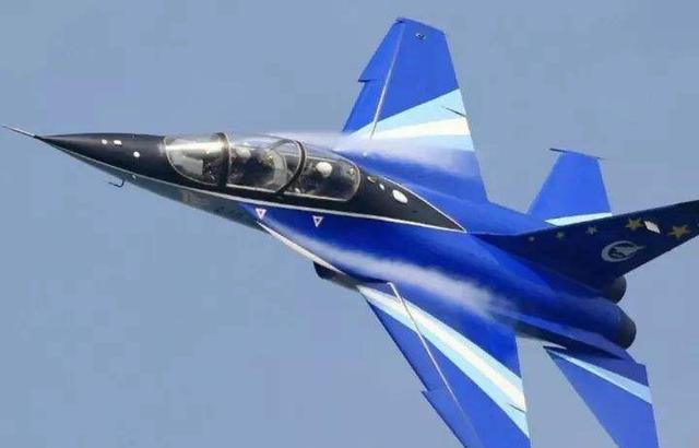 中国曾用苏27培训飞行员,导致战机提前报废,这款战机解决大难题