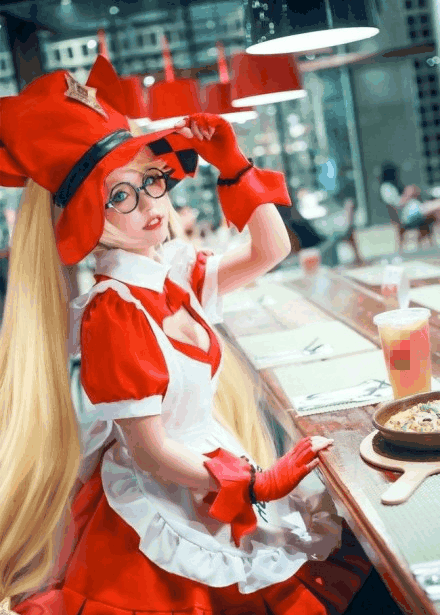 中小编为大家介绍过王者荣耀王昭君,大乔,小乔,李白等精彩的cosplay