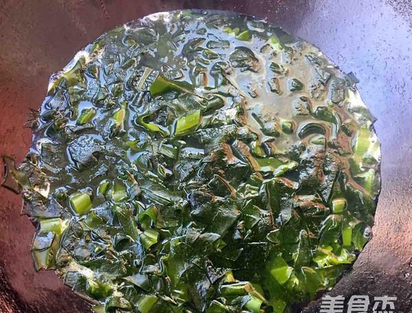 翠衣裙带菜