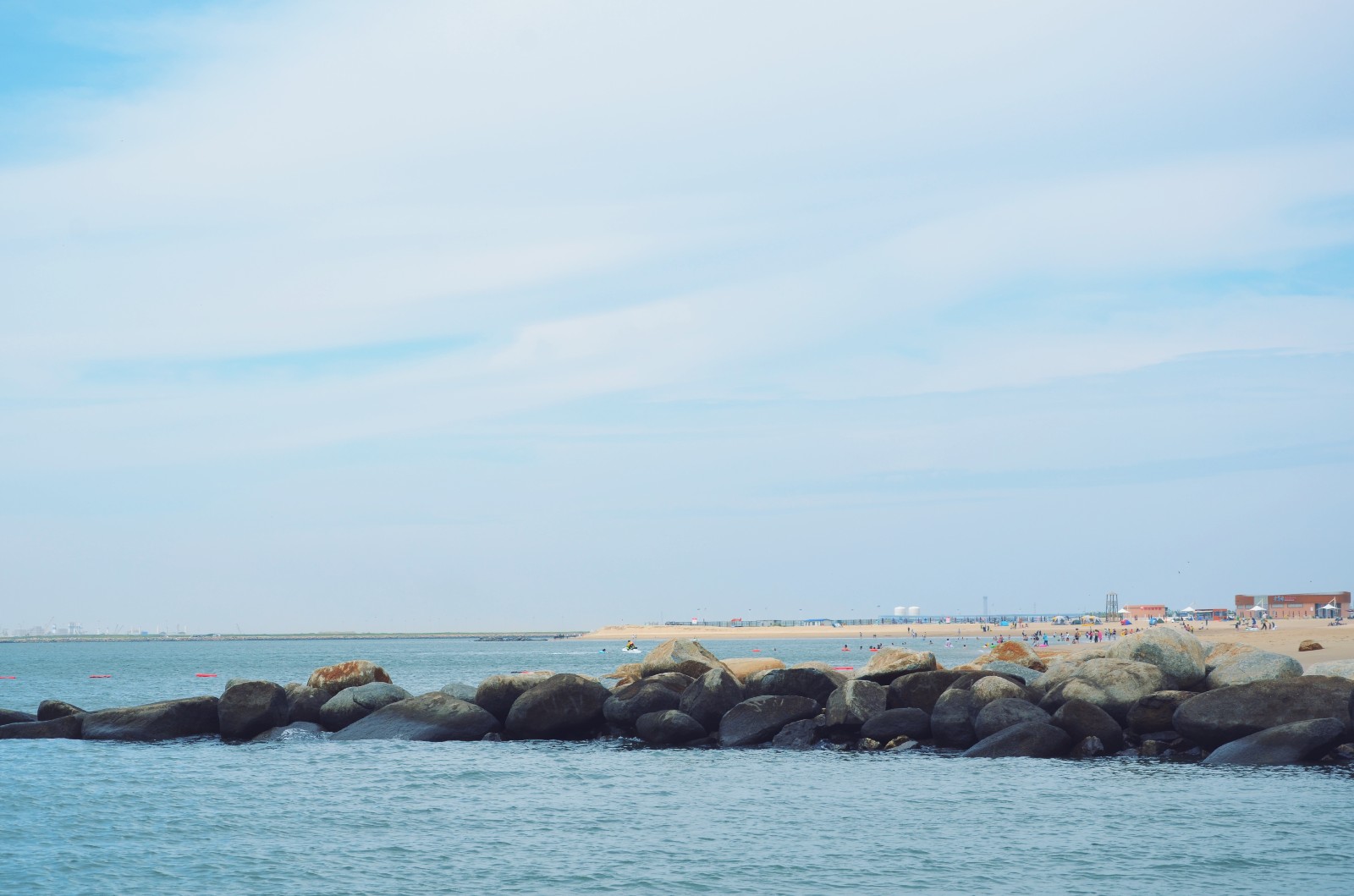 凡事皆需苦后得一心从来恒而成辽宁盘锦金帛滩海边风光