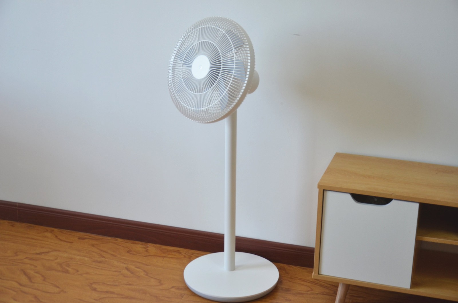 小米还出过智能电风扇!支持100挡无级变速__财经头条