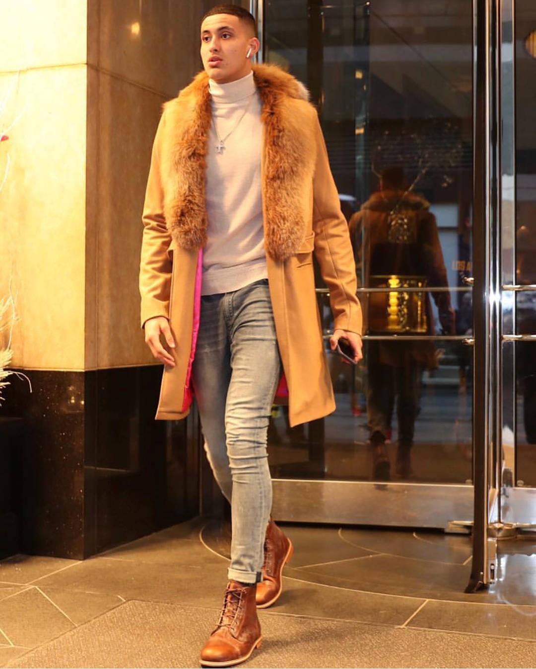 湖人新星库兹马帅照