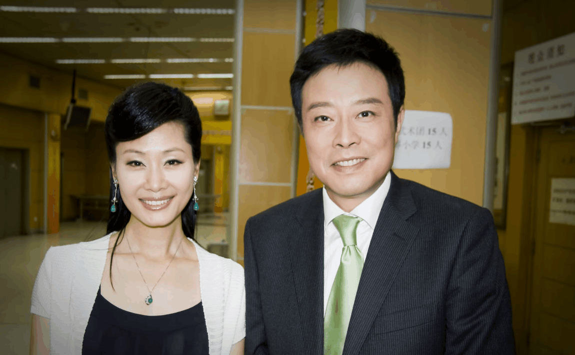 著名主持人---宋英杰,93年便开始主持中央电视台天气预报节目,大家