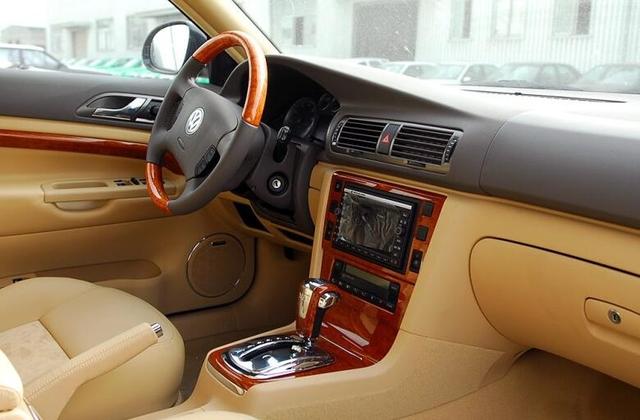 "官车家用"空间宽敞的05年8万公里的帕萨特领驭 1万多合适吗