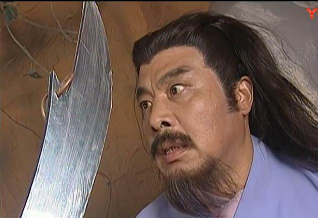 而在入魔之时第二刀皇居然来捣乱,为了防止第二刀皇破坏入魔,第一邪皇