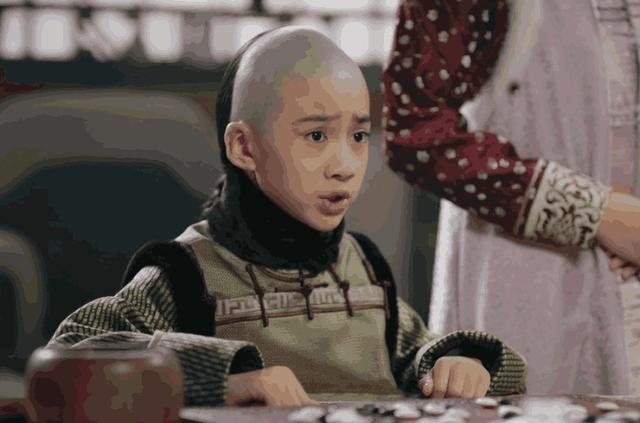 《如懿传》永璜心计太深,乾隆如懿被算计,那句"母亲"好讽刺