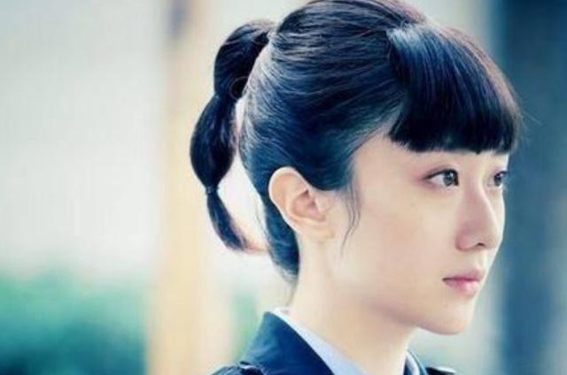 电视剧的开头江伊楠到云南去找魏海寻求帮助找到吕云鹏,这时候就是童