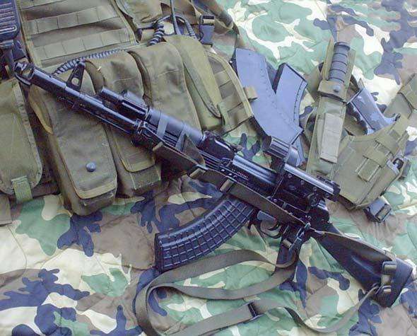 正文       但是不管怎么讲,这个都是伊朗轻兵器工业在研发新型突击