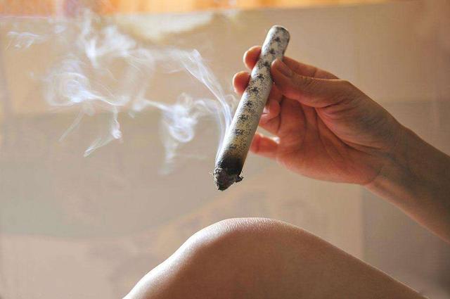 这几块钱的东西就能搞定,随处都能买到|前列腺炎|前列腺|艾灸_新浪