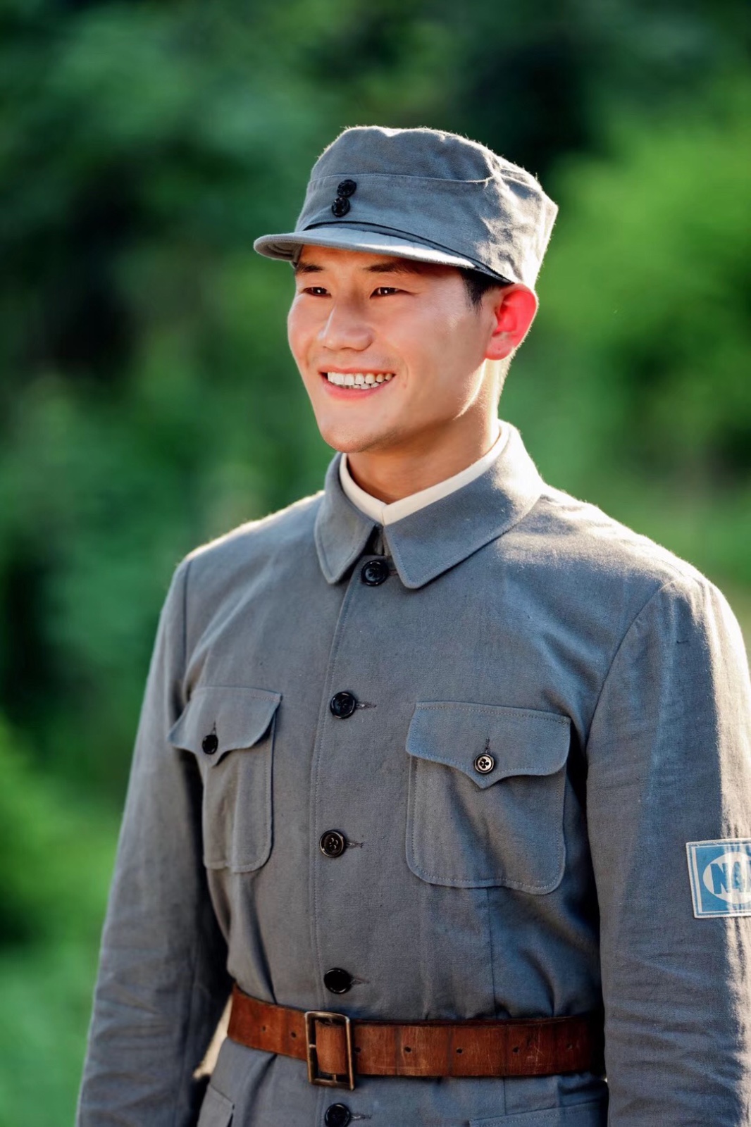 电影《黄花塘往事》剧照曝光 谢孟伟神情笃定步步惊心