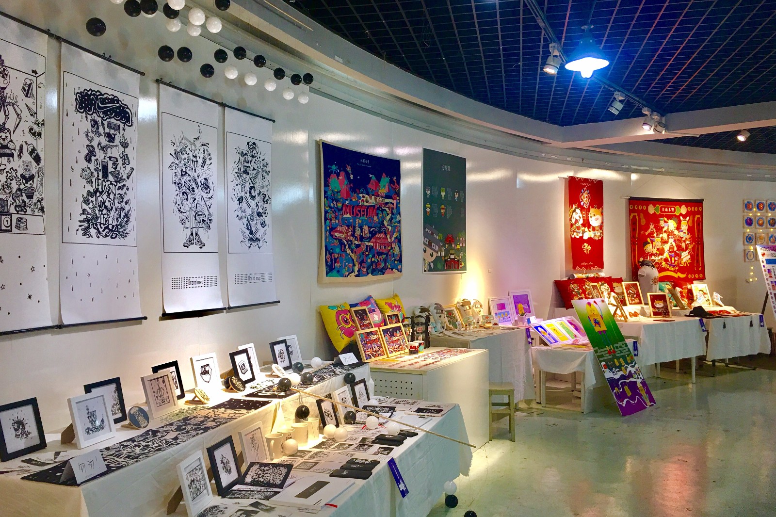 2018湖北工业大学艺设本科毕业作品展(主题:原点 选择 方向)