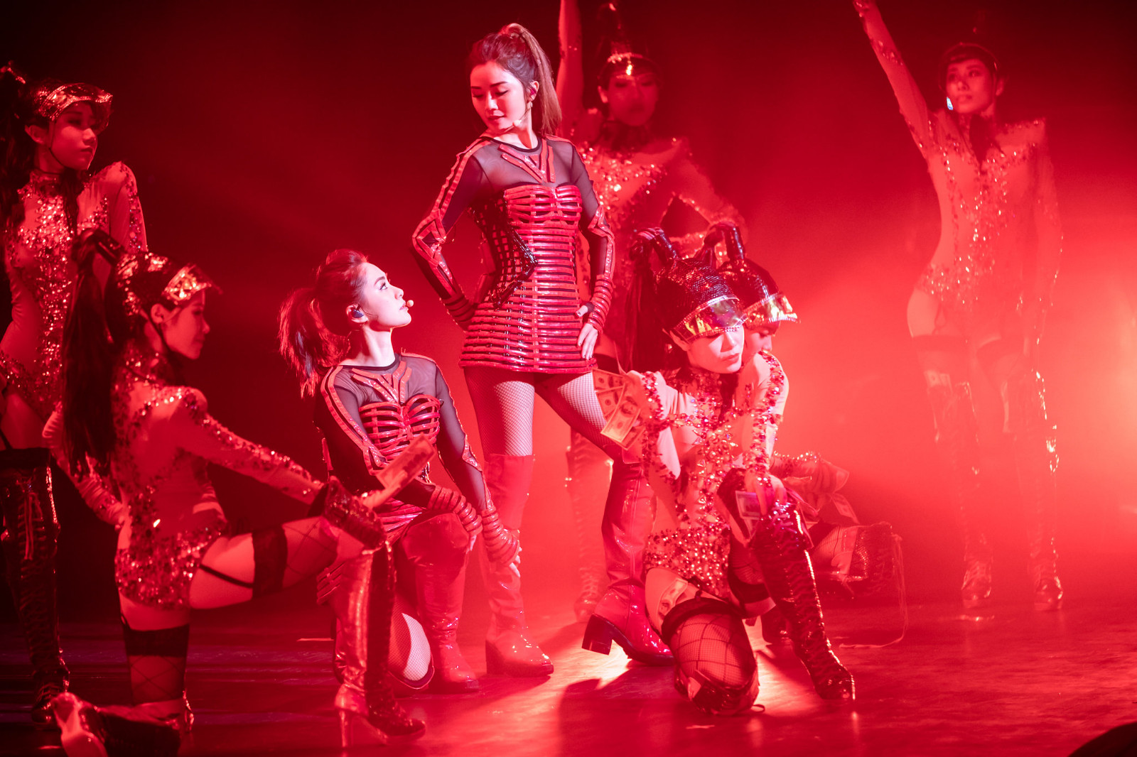 twins世界巡回演唱会北美开唱 与粉丝共度"17岁生日"