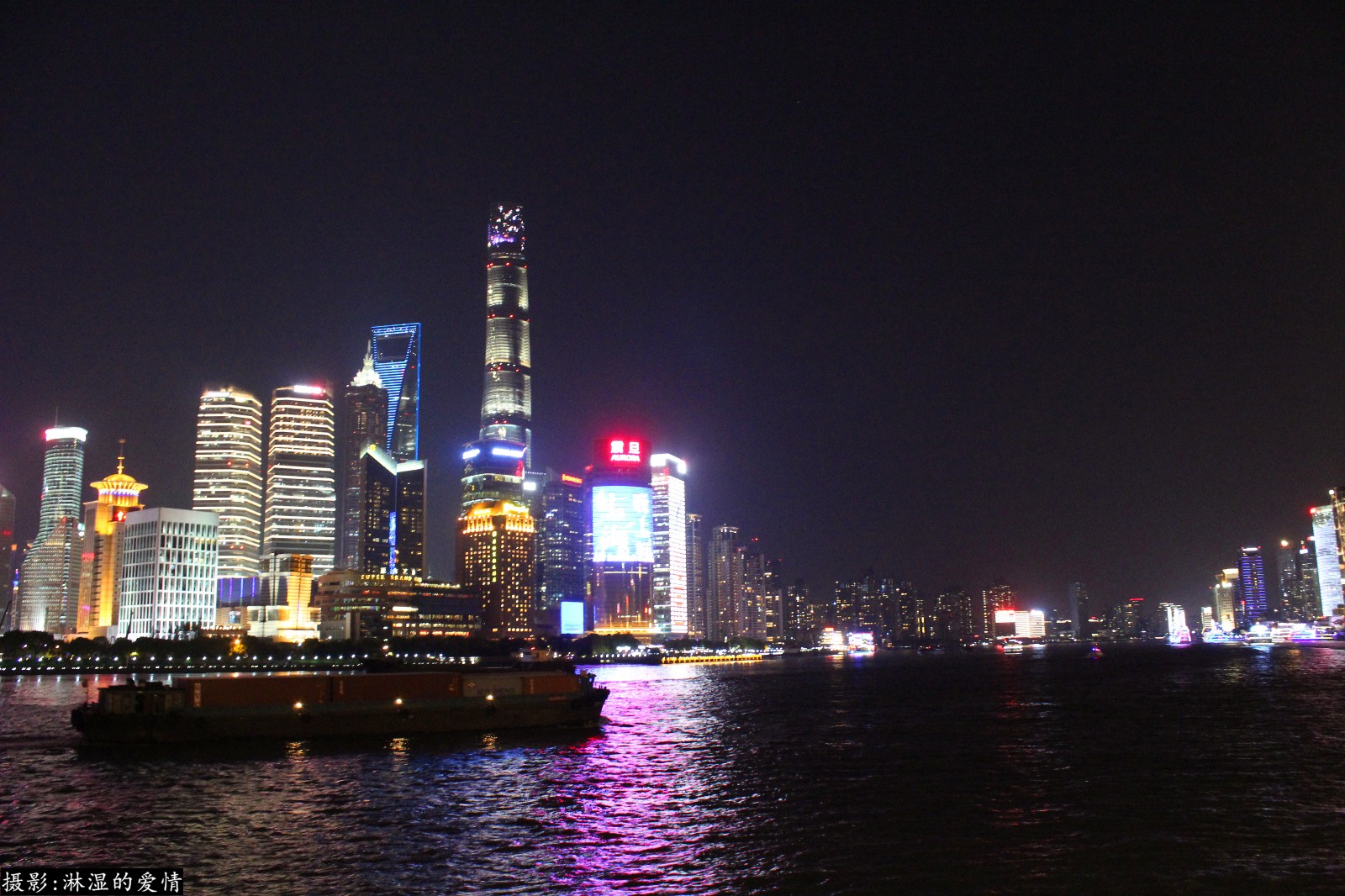 上海外滩夜景实拍每一张照片都是美得窒息的画面