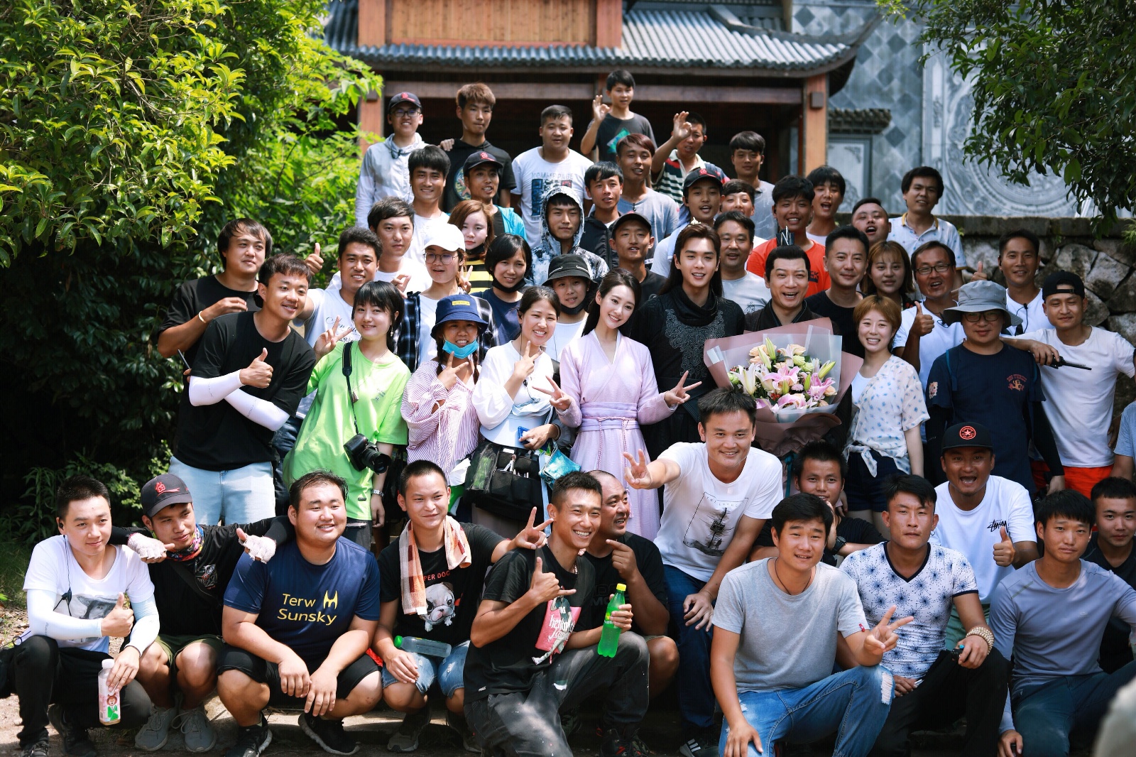 李纯《庆余年》杀青 双面佳人司理理引期待