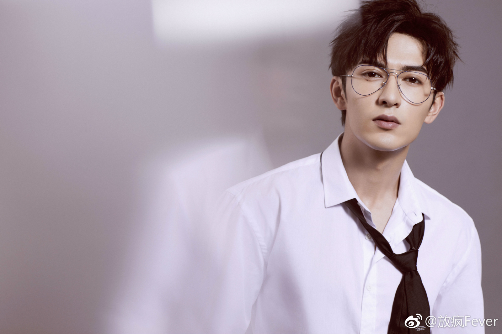 他是美人为馅里的冷酷杀手谢陆