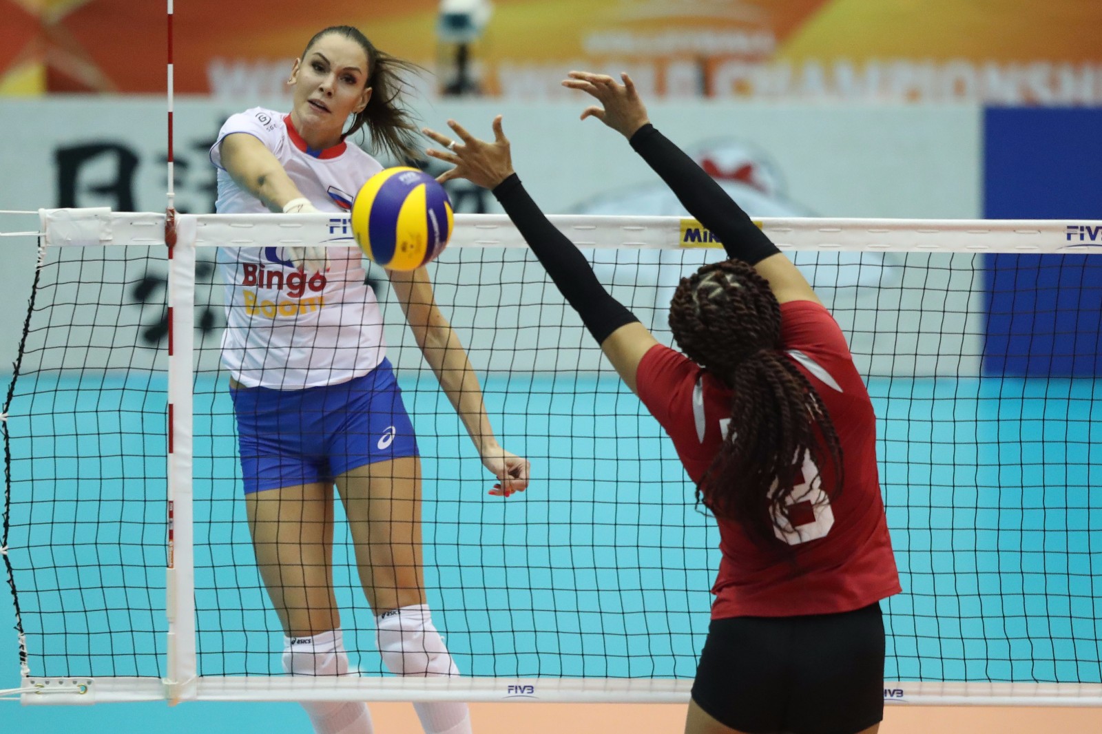 女排世锦赛首场决出胜负 俄罗斯轻松战胜弱旅取得开门红