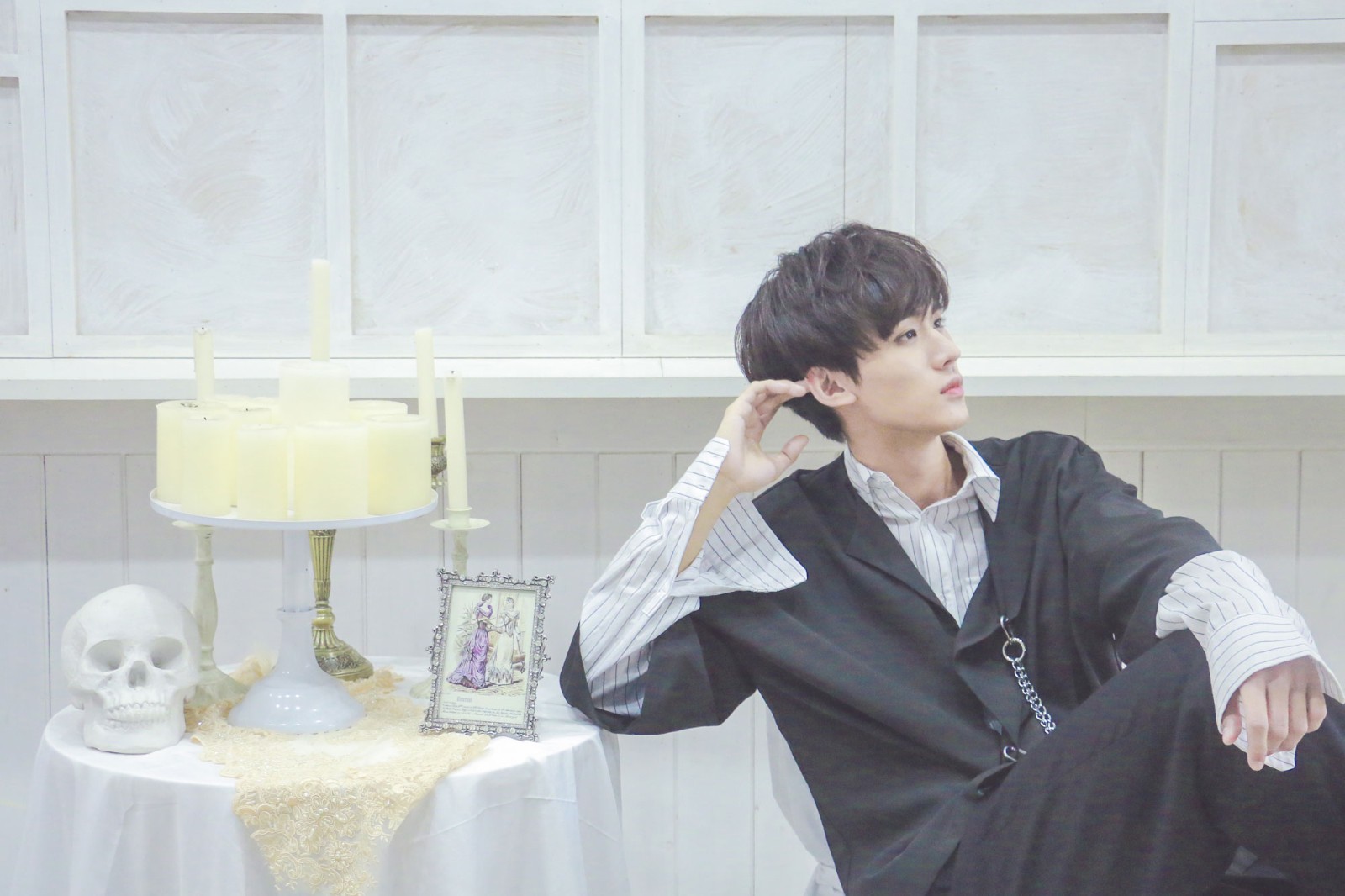 郑锐彬变身原创音乐人 首支单曲《旁白》温暖上线