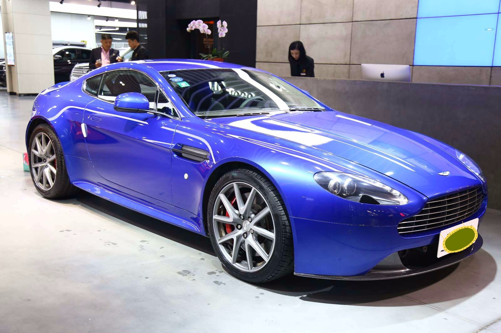 阿斯顿马丁 v8 vantage 4.7 s coupe