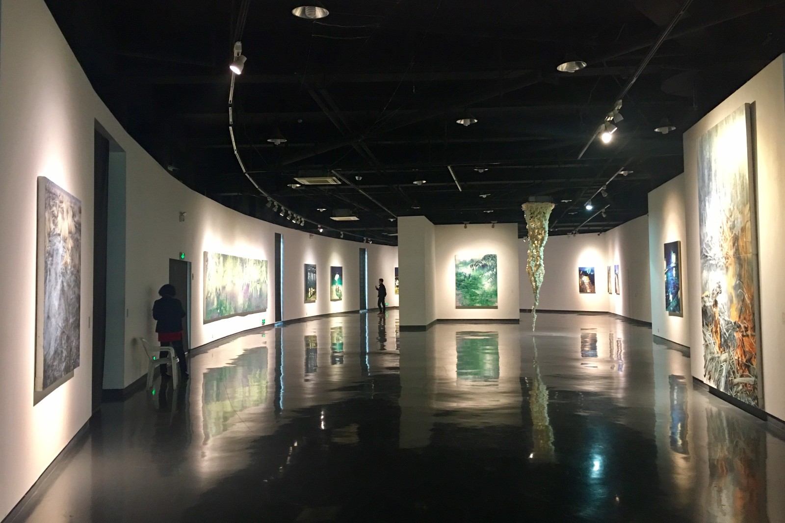 尘非尘黄海蓉绘画作品展湖北美术馆