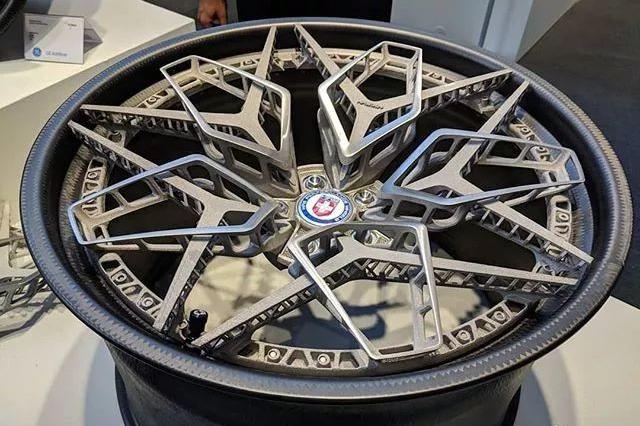 刷爆朋友圈的hre未来轮毂,如果量产的话可能比一台跑车还贵!