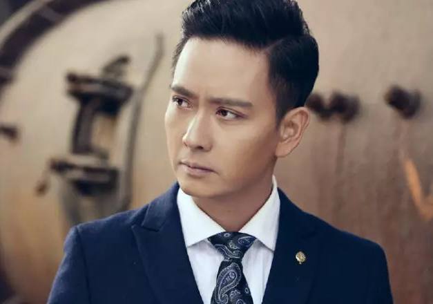 他是金马影帝也是最帅酒剑仙如今在三国机密演配角