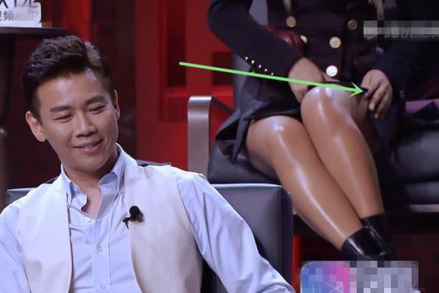 吐槽大会:首位主咖王力宏坐镇,但谁注意到后排王菊的小动作