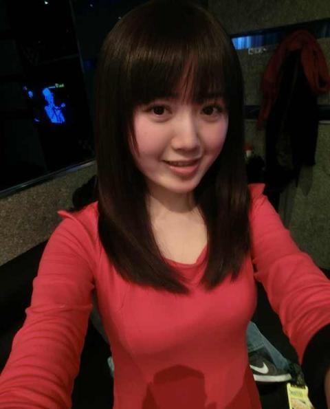 她曾演《少年包青天》芳芳, 走红后为了学业而息影, 如今成这样了