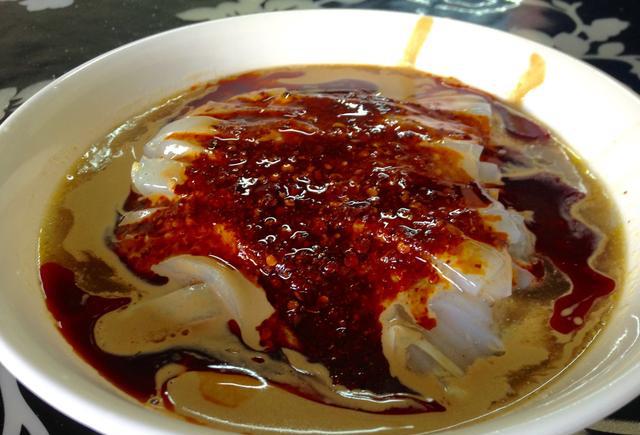 「舌尖上的陕西」西安夏日美食之卤汁凉粉