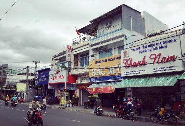 越南这个只有50万人口的"海滨城市", 这两年因为中国游客火爆了