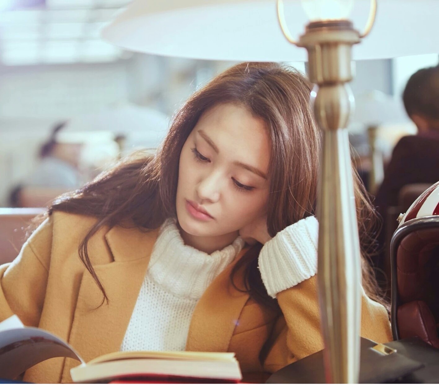 部分:沙漏1,沙漏2,沙漏3,沙漏番外篇,主要讲述了女生莫醒醒的青春故事