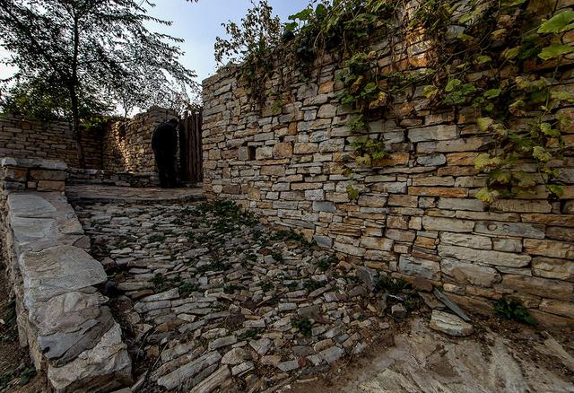 冯骥才提出保护的天津第一座山村,蓟县西井峪,村里全是石头房子
