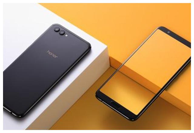 荣耀10与华为p20是我们应该如何选择,网友:感觉配置差不多