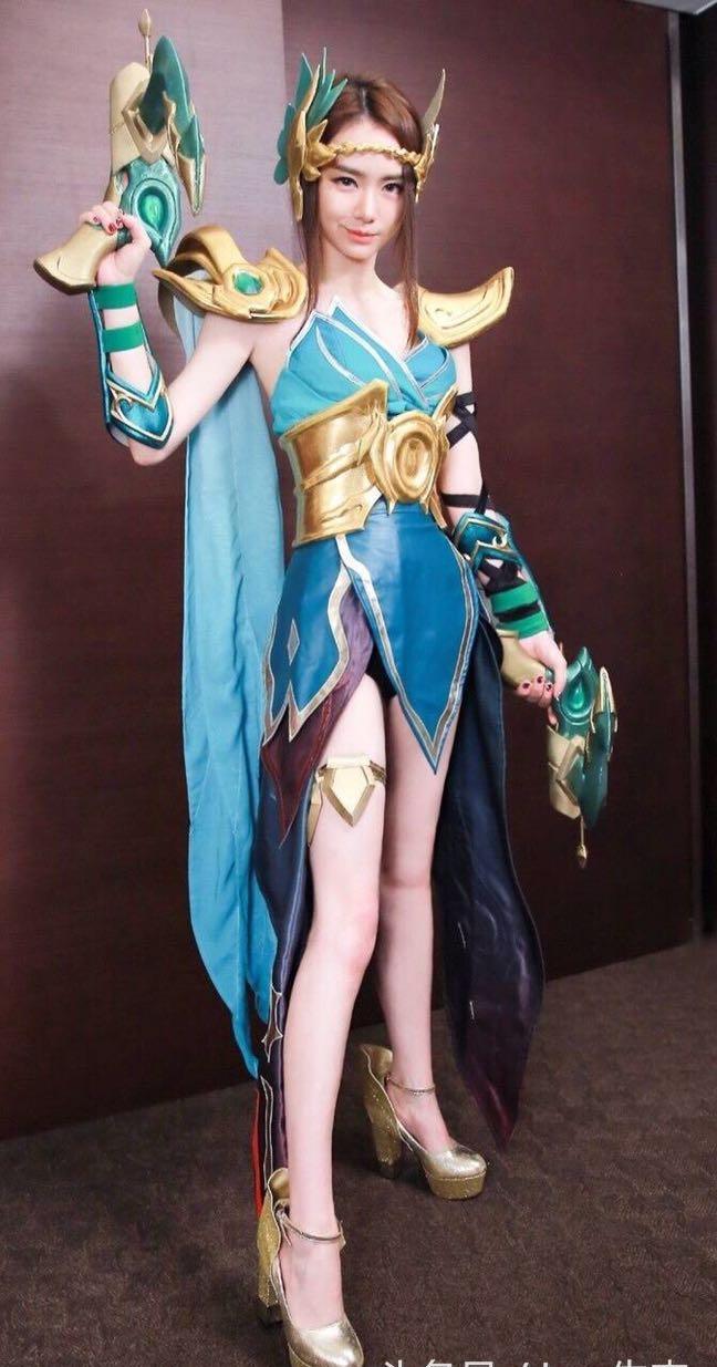 王者荣耀当明星cosplay王者荣耀中的英雄最后一位有点尴尬