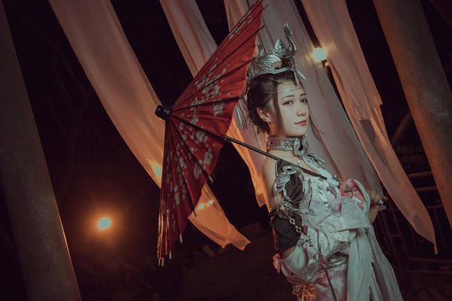 剑网三cos朔雪秀姐这个秀姐好好看