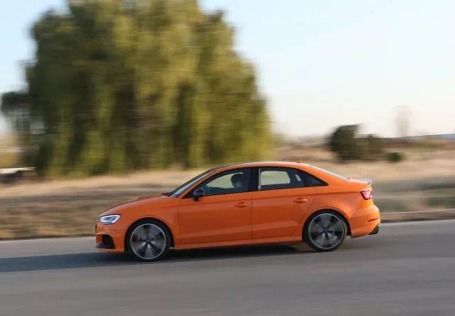 奥迪RS3搭载大众DQ500双离合自动变速器获世界十佳变速器称号