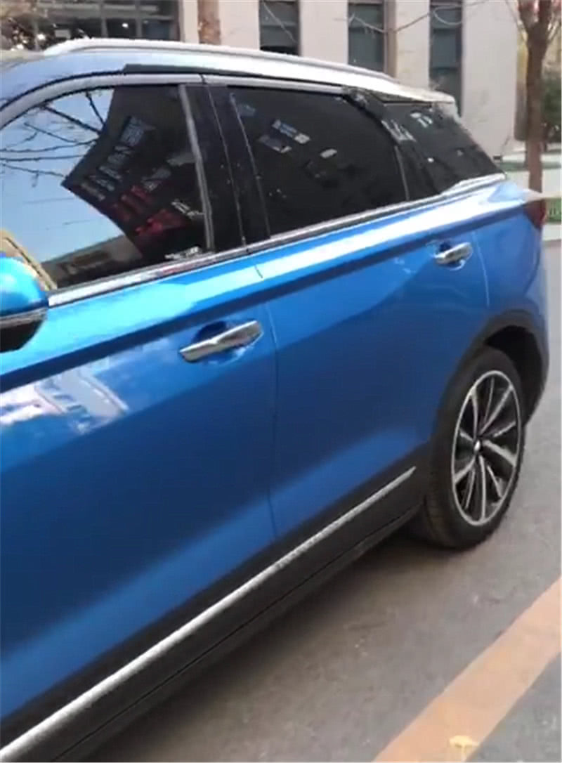 网友:有拖拉机声音-新浪汽车