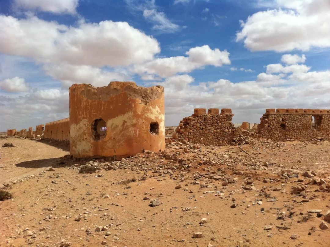 指南丨疯一把 跟随三毛流浪西撒哈拉