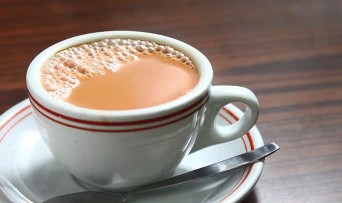 港力澳奶茶：一杯港式奶茶里的门道，现制茶饮创业的另一种打开方式
