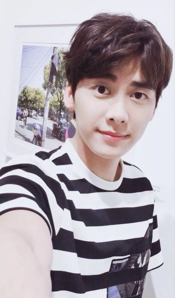 王菲小号?李易峰提醒粉丝?马可被雪藏?