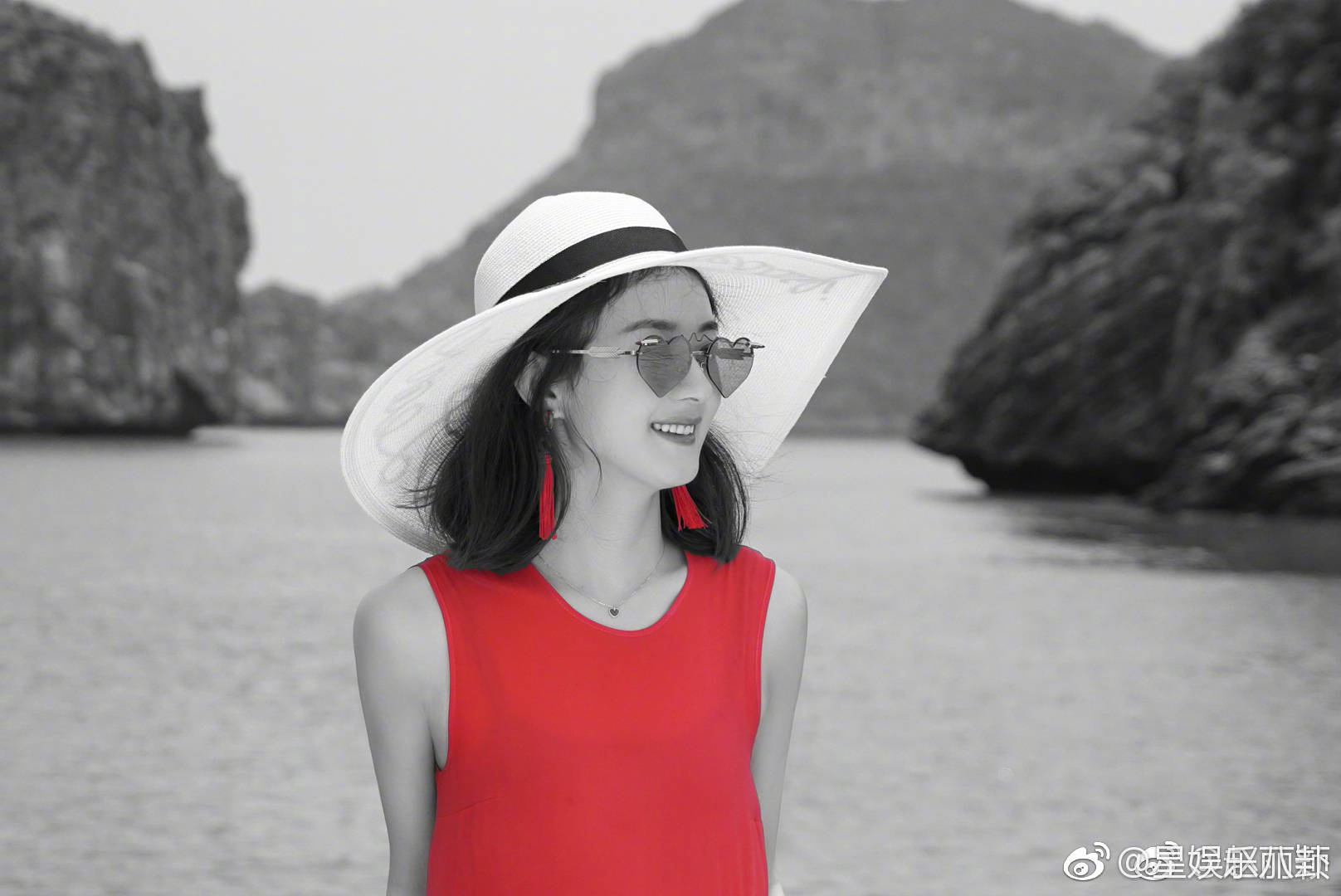 赵丽颖|赵丽颖|大海|红裙_新浪网