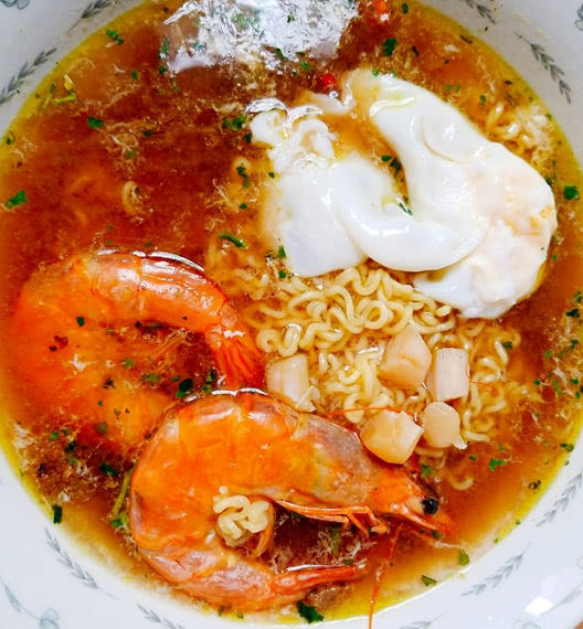 泡面最豪气吃法龙虾海参算啥图2才是天价吃法