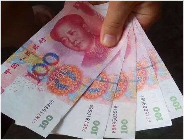 女子得癌丈夫提离婚,离婚她只要五百块,丈夫暗笑,到家却哭了