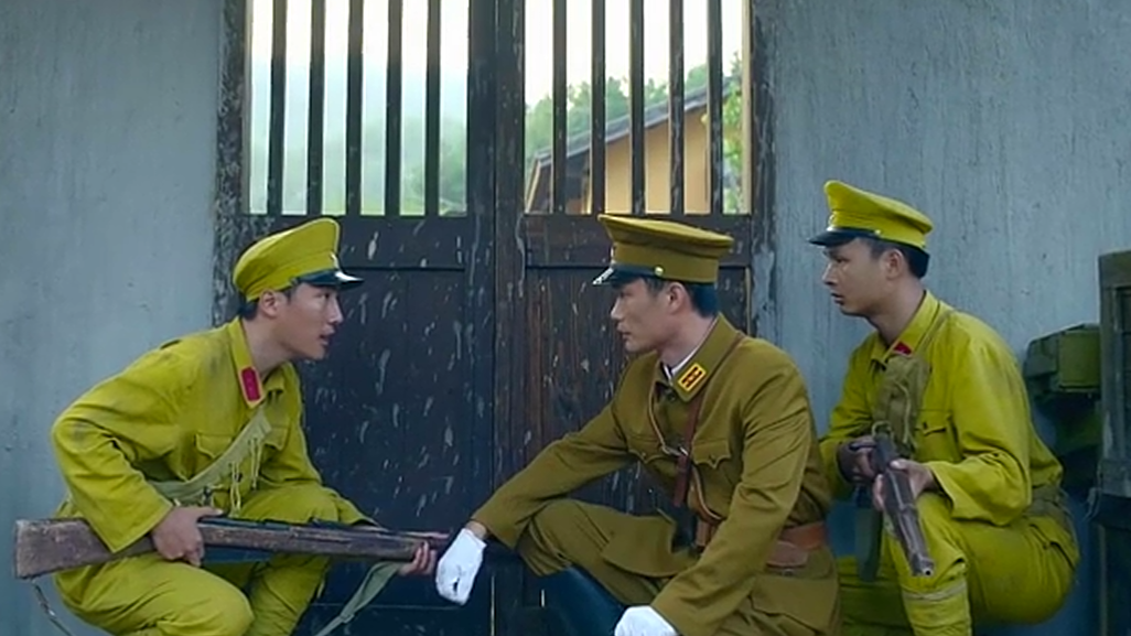 伪军军需库重兵把守,没想到几个八路军就它给端了