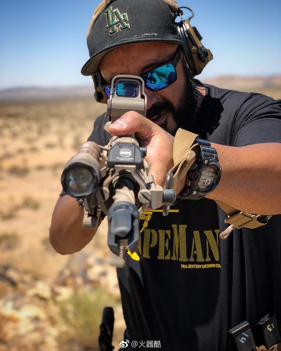 会打枪的男人都比较帅