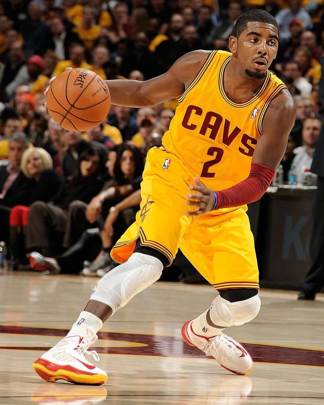 这些年来揭幕战当中的欧文从稚气未脱的少年到满脸胡须的德鲁大叔