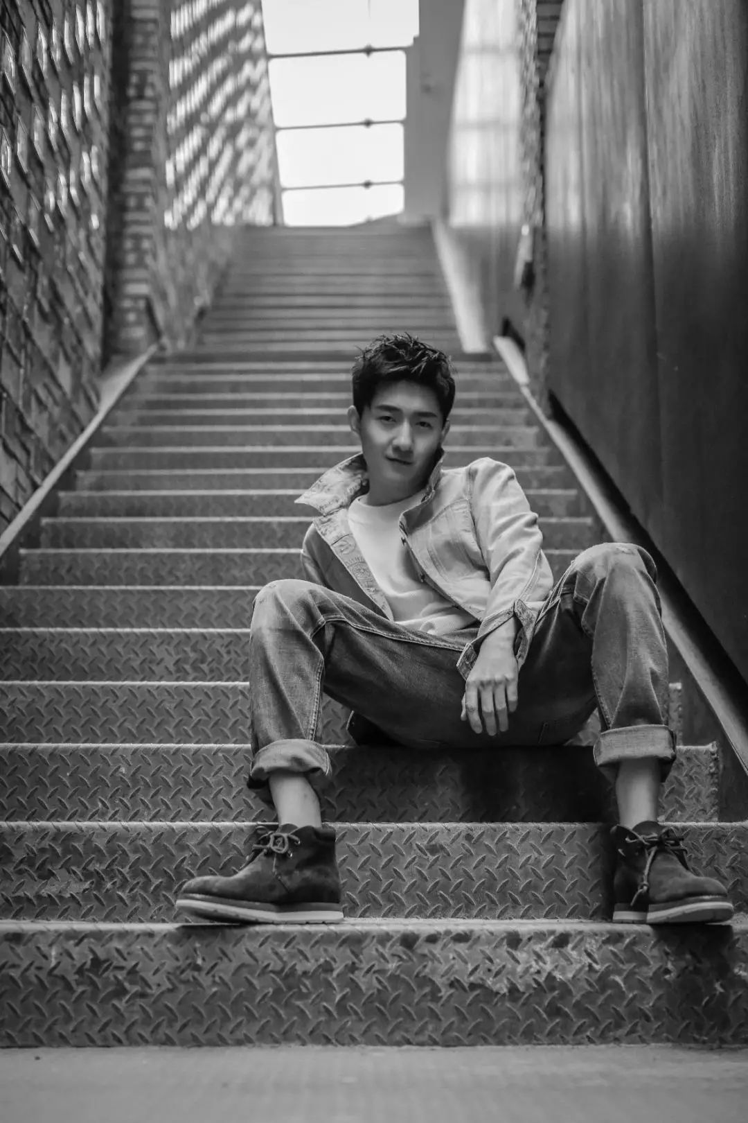 "非典型反派"苗驰的双面舞台