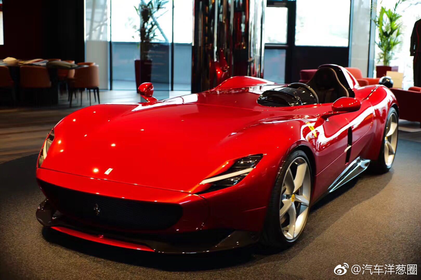 ferrari monza sp1,搭载v12发动机,百公里加速只需2.9秒